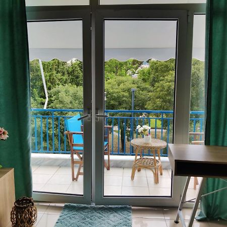 Hospitable Appartment In The Central Park, Ksanti Zewnętrze zdjęcie