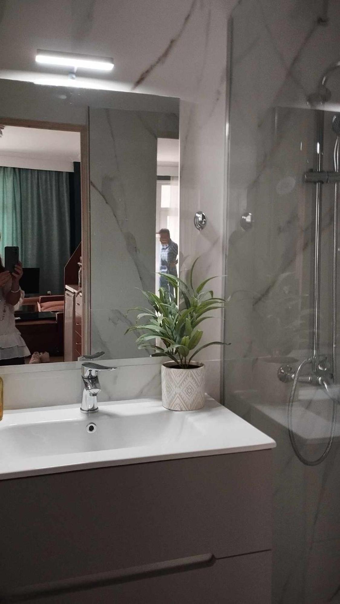 Hospitable Appartment In The Central Park, Ksanti Zewnętrze zdjęcie